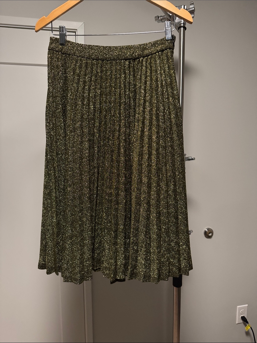 FRNCH Black Gold Metallic Pleated Midi Skirt